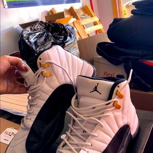 Jordan retro 12s